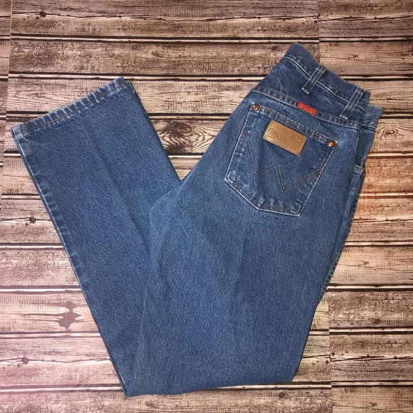wrangler dark wash jeans